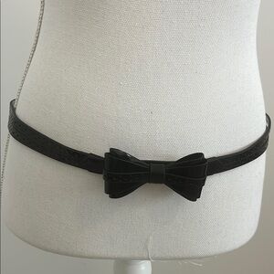 White House Black Market Black Bow Belt
